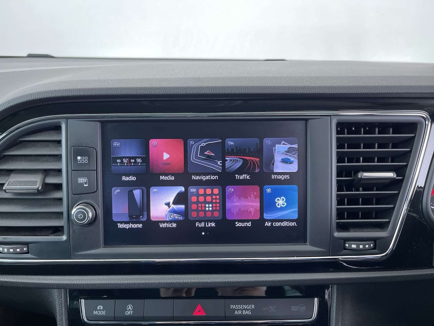 Used SEAT Leon 2018 for sale - 77272759: Photo 40