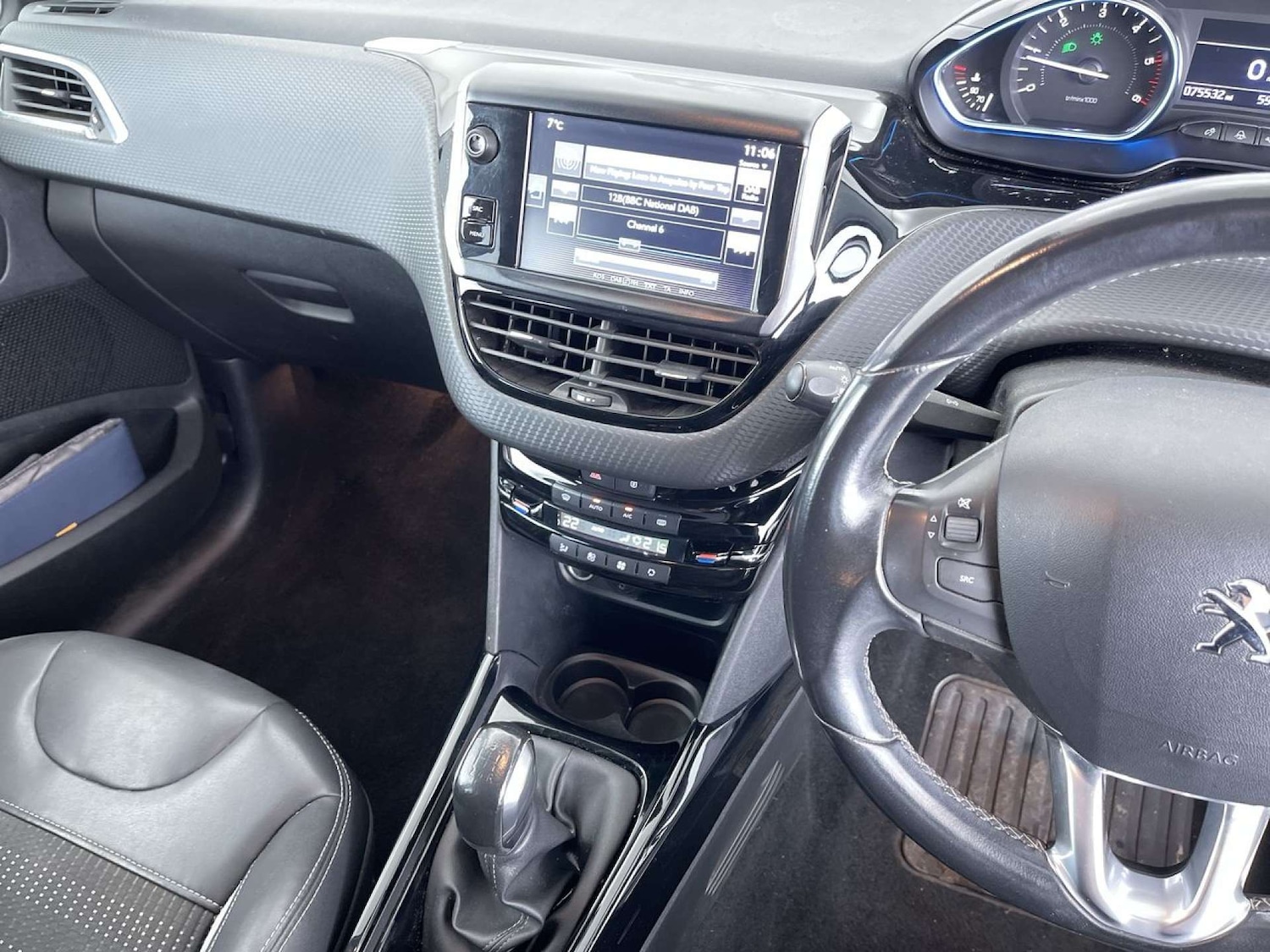 Used Peugeot 2008 2016 for sale - 76682723: Photo 44