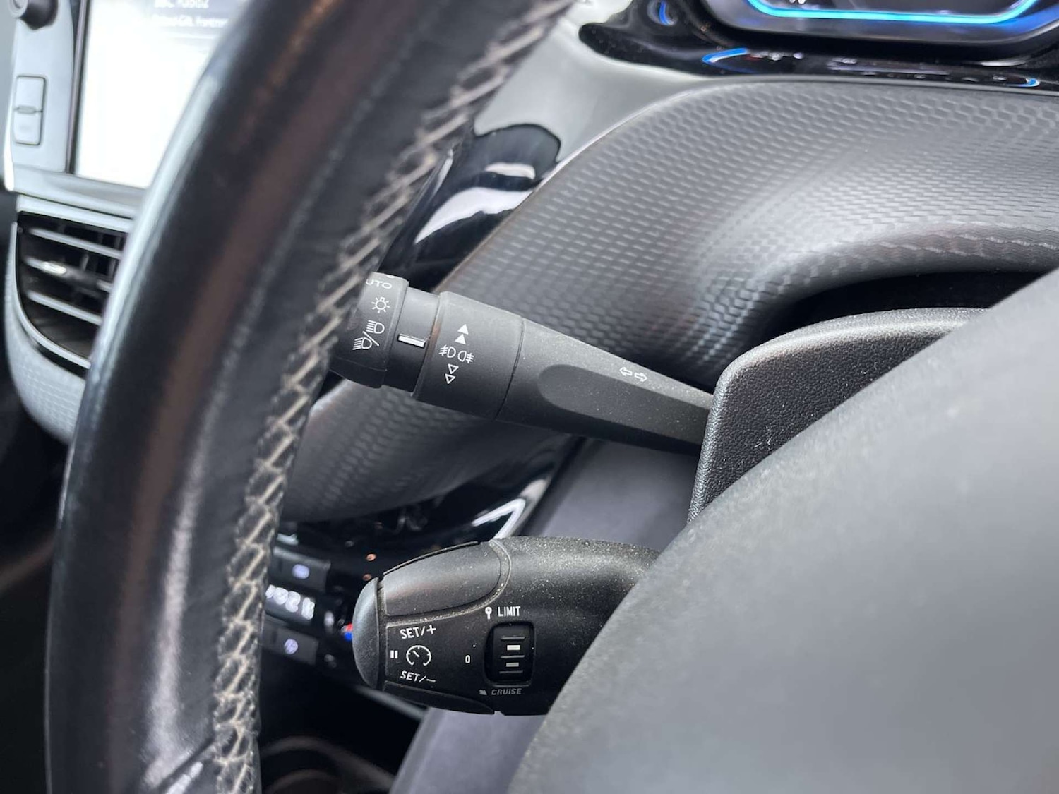 Used Peugeot 2008 2016 for sale - 76682723: Photo 52