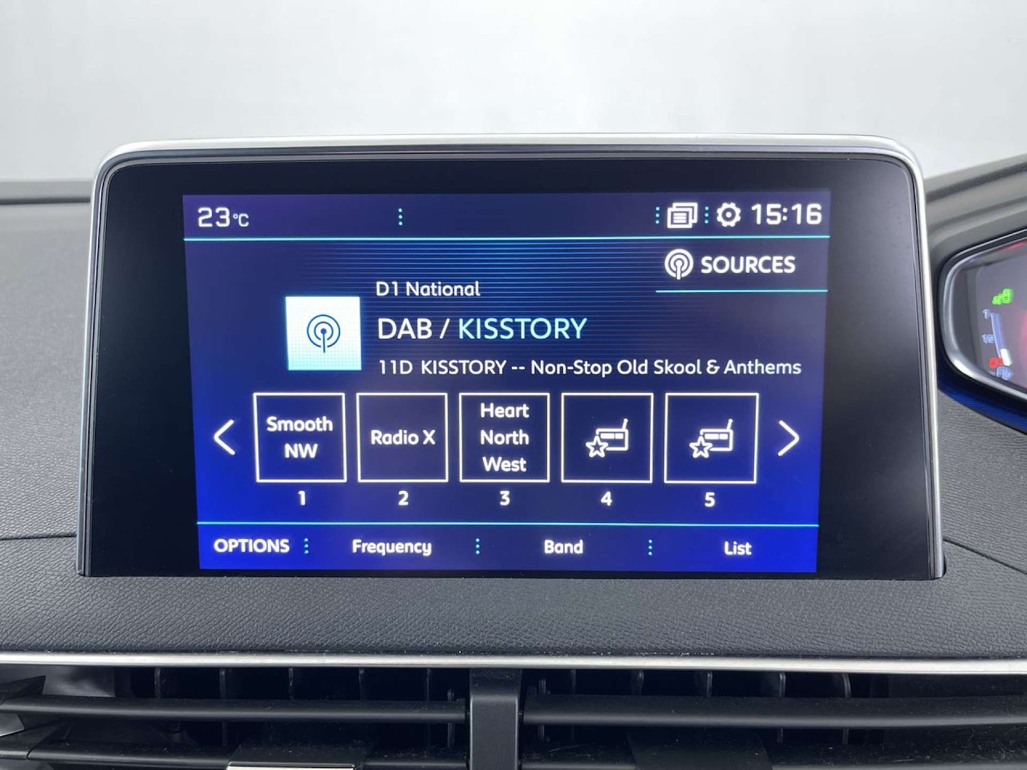 Used Peugeot 3008 2018 for sale - 75959245: Photo 41