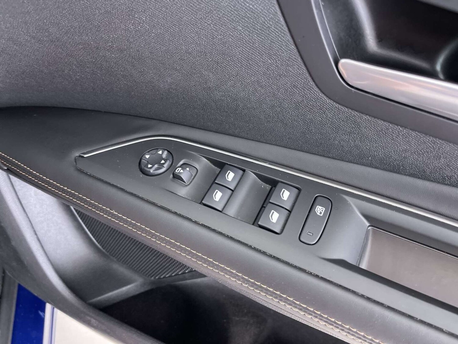 Used Peugeot 3008 2018 for sale - 75959245: Photo 51