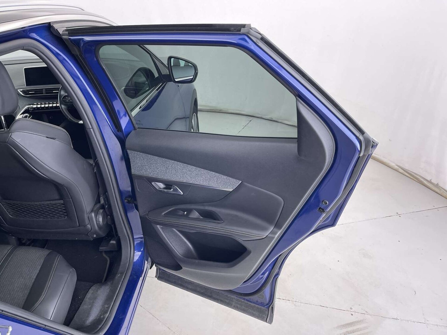 Used Peugeot 3008 2018 for sale - 76594721: Photo 30