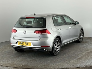 Used Volkswagen Golf 2017 for sale - 78851406: Photo