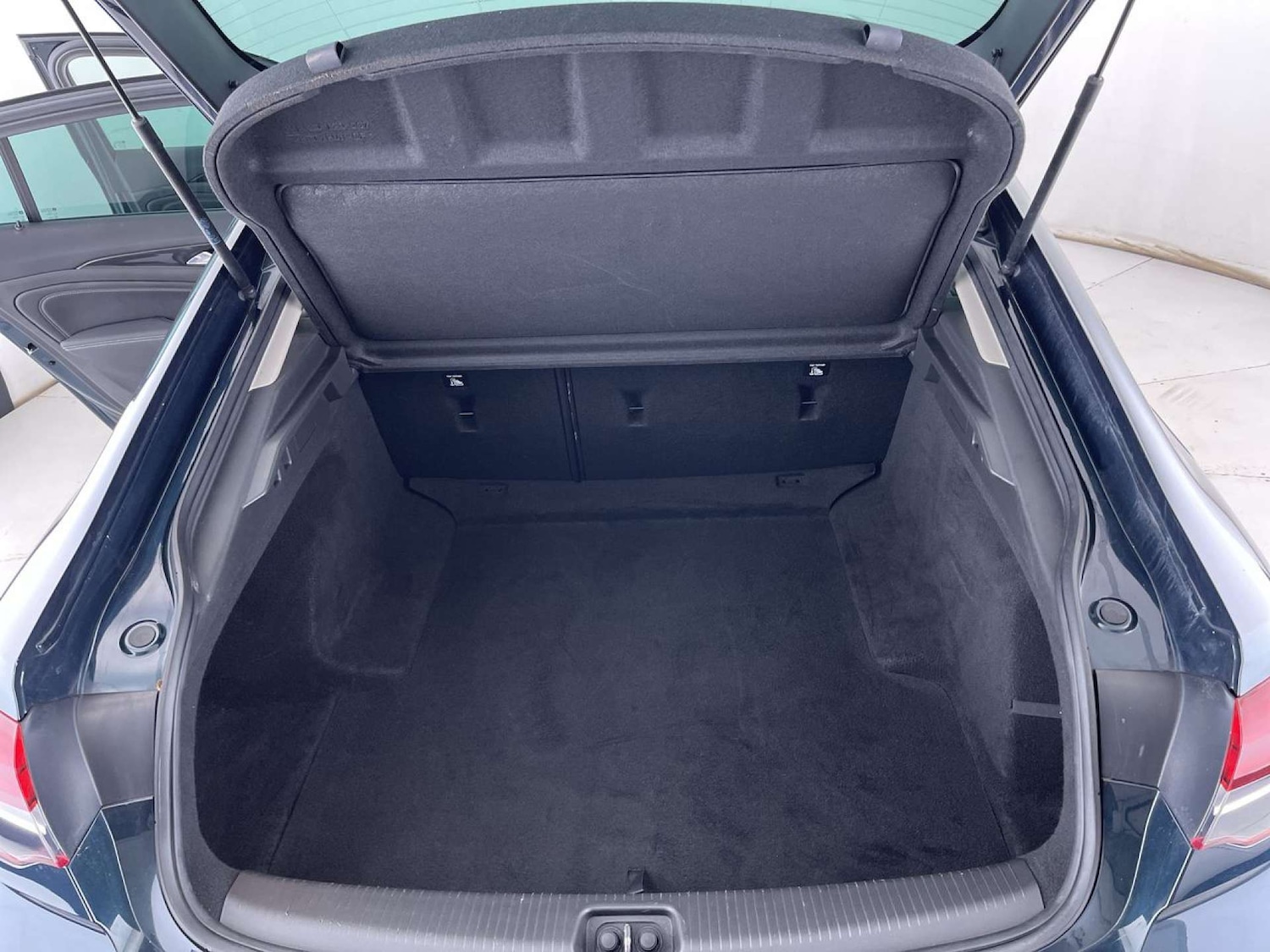 Used Vauxhall Insignia 2017 for sale - 76509337: Photo 10