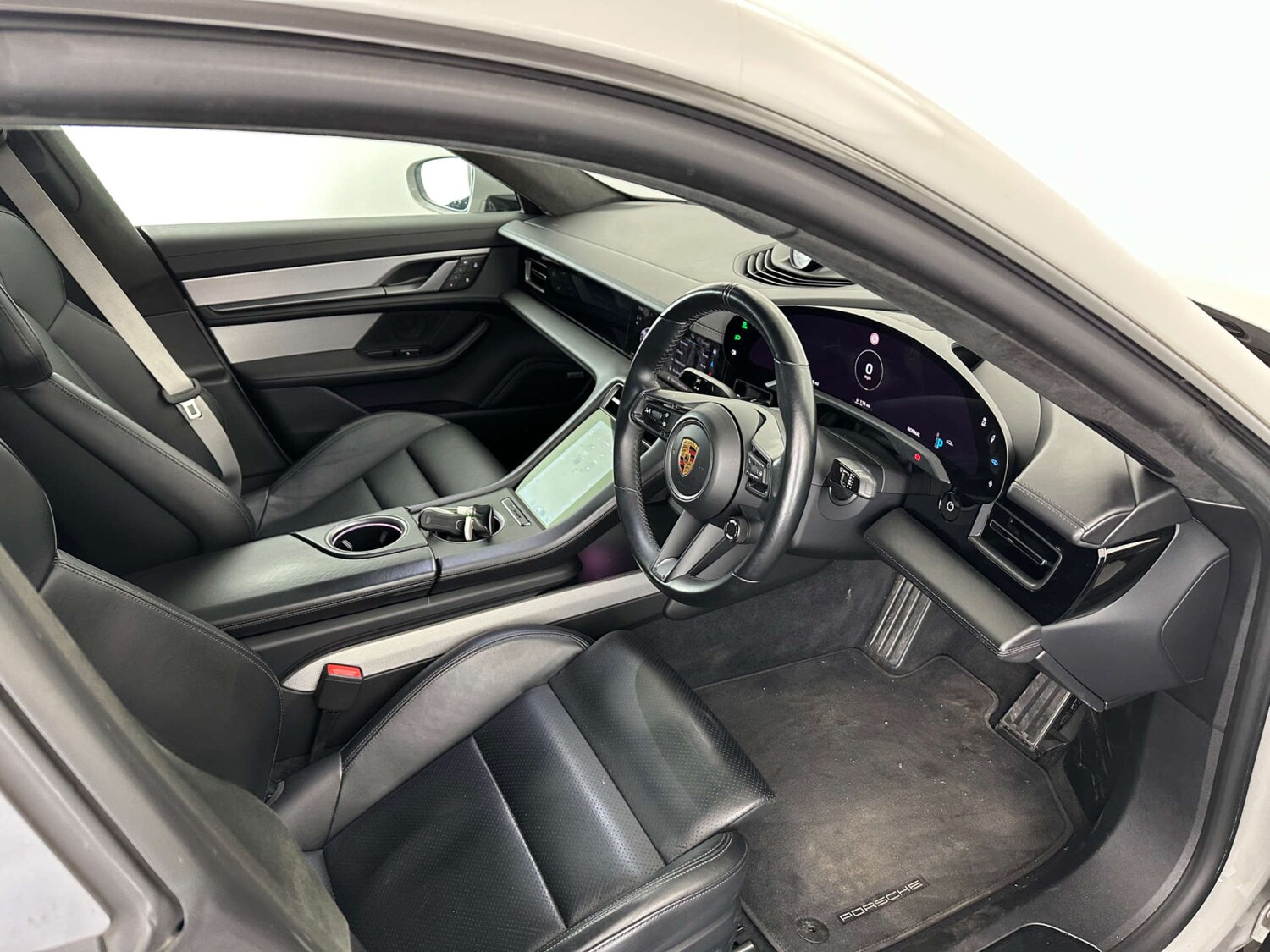 Used Porsche Taycan 2020 for sale - 78165558: Photo 11