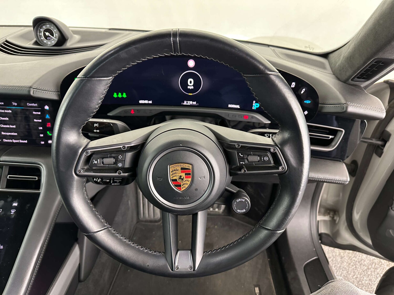 Used Porsche Taycan 2020 for sale - 78165558: Photo 12