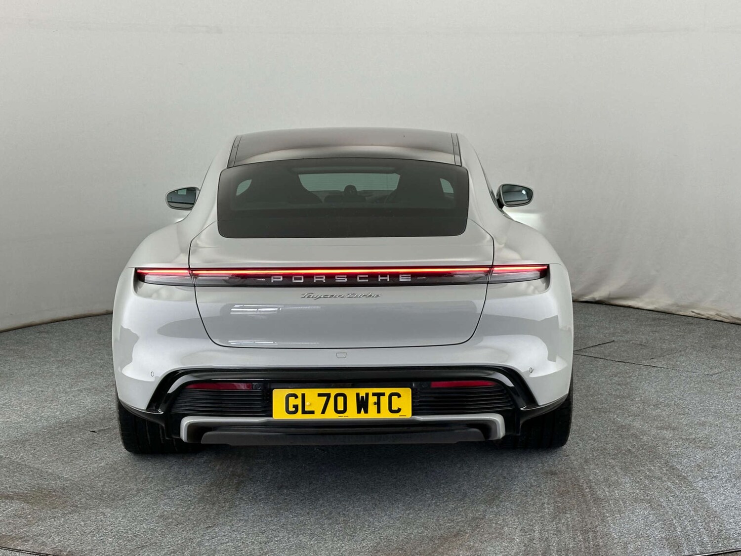 Used Porsche Taycan 2020 for sale - 78165558: Photo 5