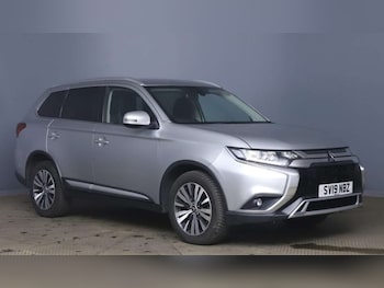 Used Mitsubishi Outlander 2019 for sale - 77653007: Photo