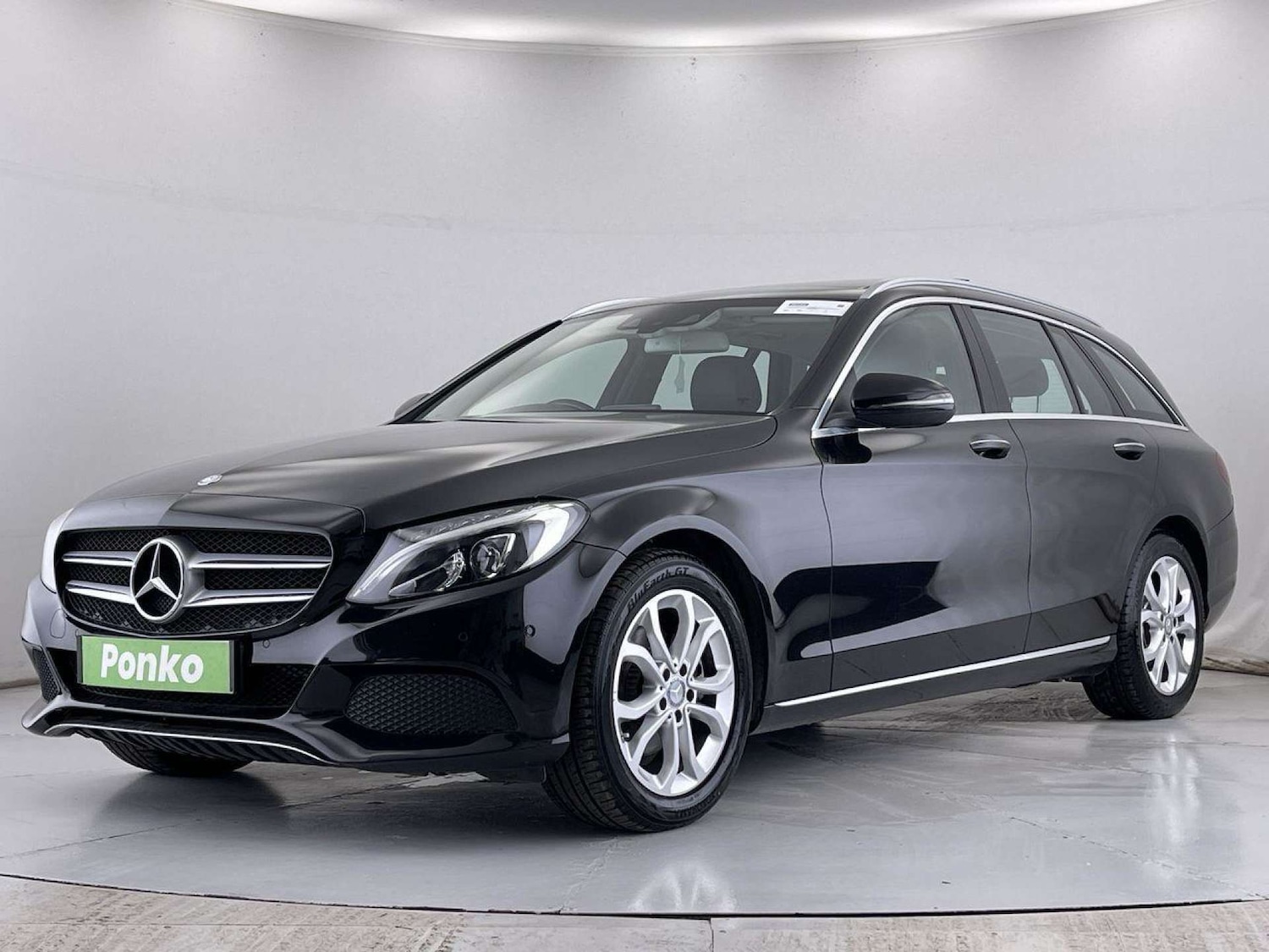 Used Mercedes-Benz C Class 2015 for sale - 76698015: Photo 4