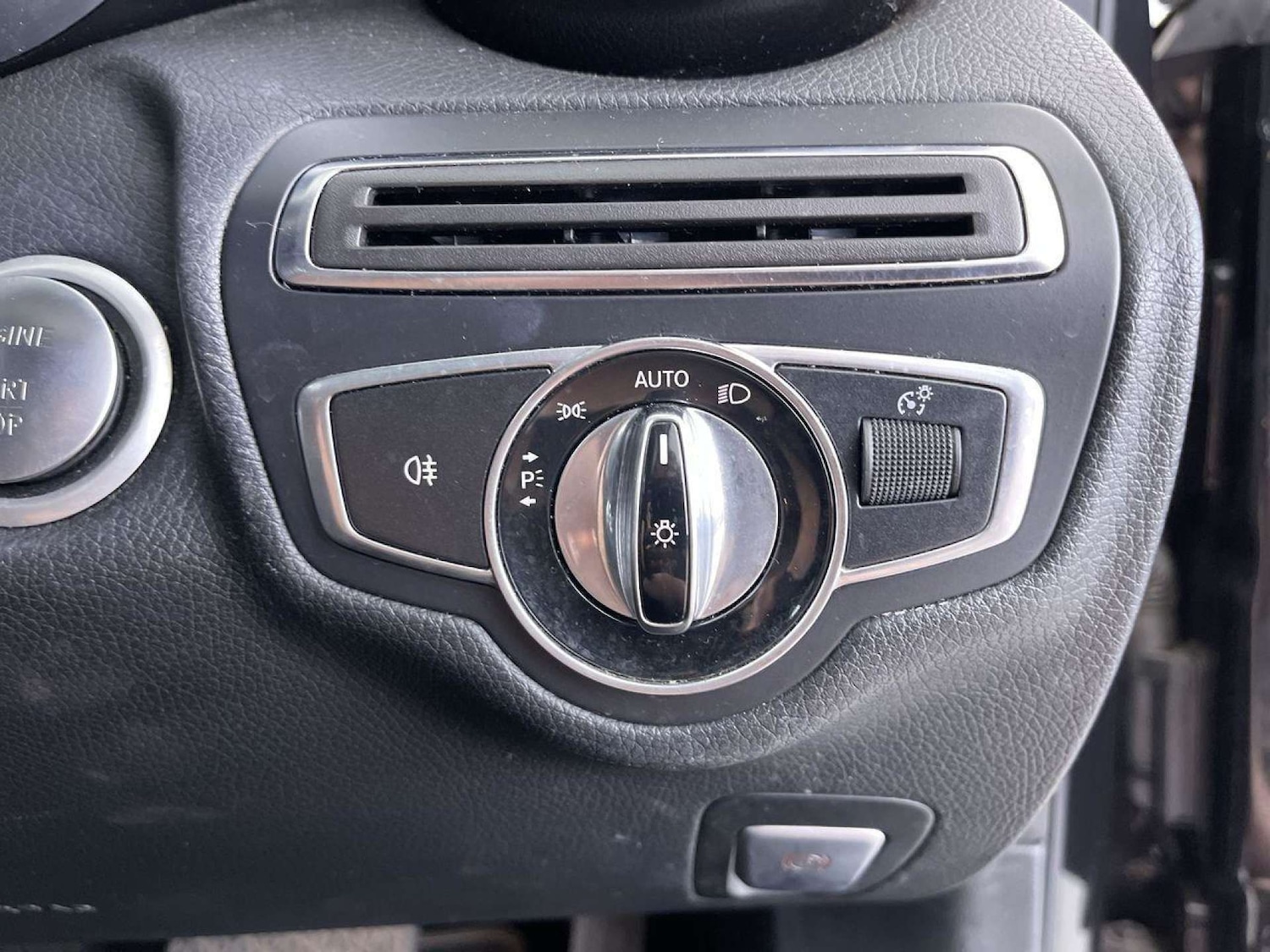 Used Mercedes-Benz C Class 2015 for sale - 76698015: Photo 49