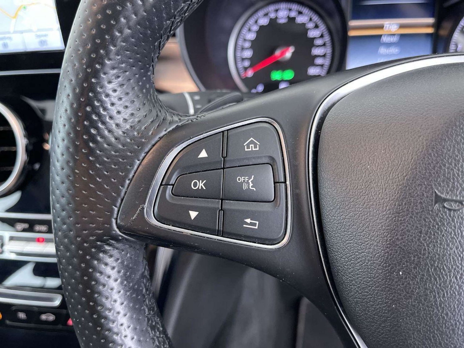 Used Mercedes-Benz C Class 2015 for sale - 76698015: Photo 52