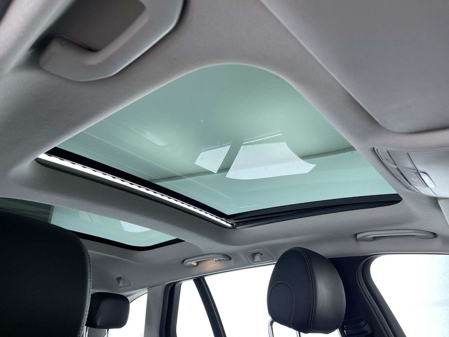 Used Mercedes-Benz C Class 2015 for sale - 76698015: Photo 56