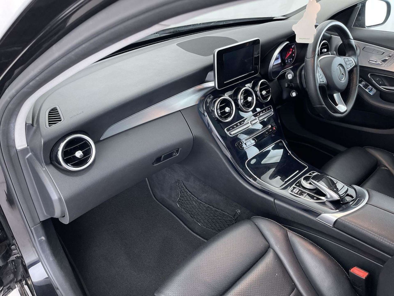 Used Mercedes-Benz C Class 2015 for sale - 76698015: Photo 91