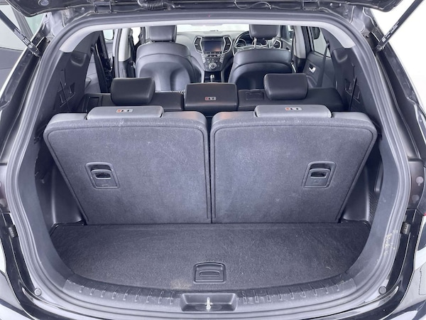 Used Hyundai Santa Fe 2017 for sale - 76038488: Photo 10