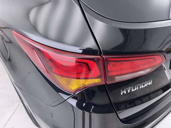 Used Hyundai Santa Fe 2017 for sale - 76038488: Photo 20