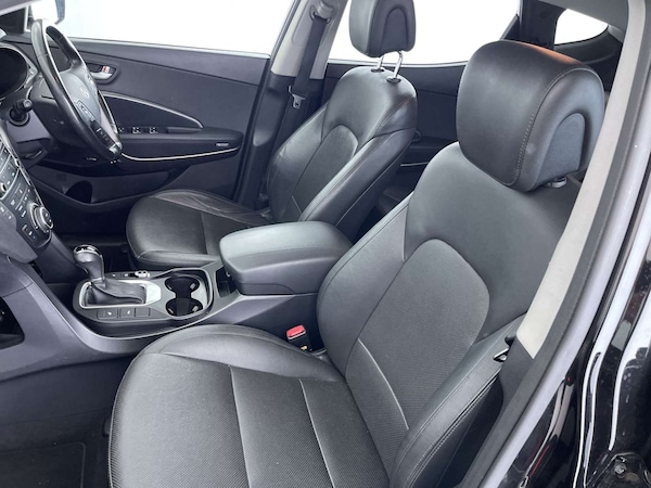 Used Hyundai Santa Fe 2017 for sale - 76038488: Photo 31