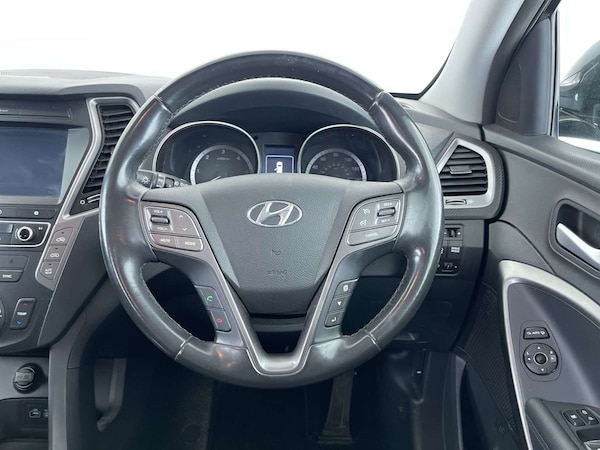 Used Hyundai Santa Fe 2017 for sale - 76038488: Photo 36