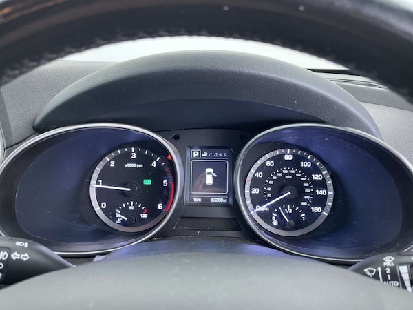 Used Hyundai Santa Fe 2017 for sale - 76038488: Photo 39