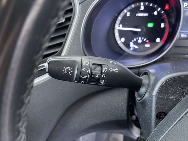 Used Hyundai Santa Fe 2017 for sale - 76038488: Photo 52