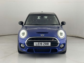 Used MINI Hatch 2019 for sale - 77383461: Photo