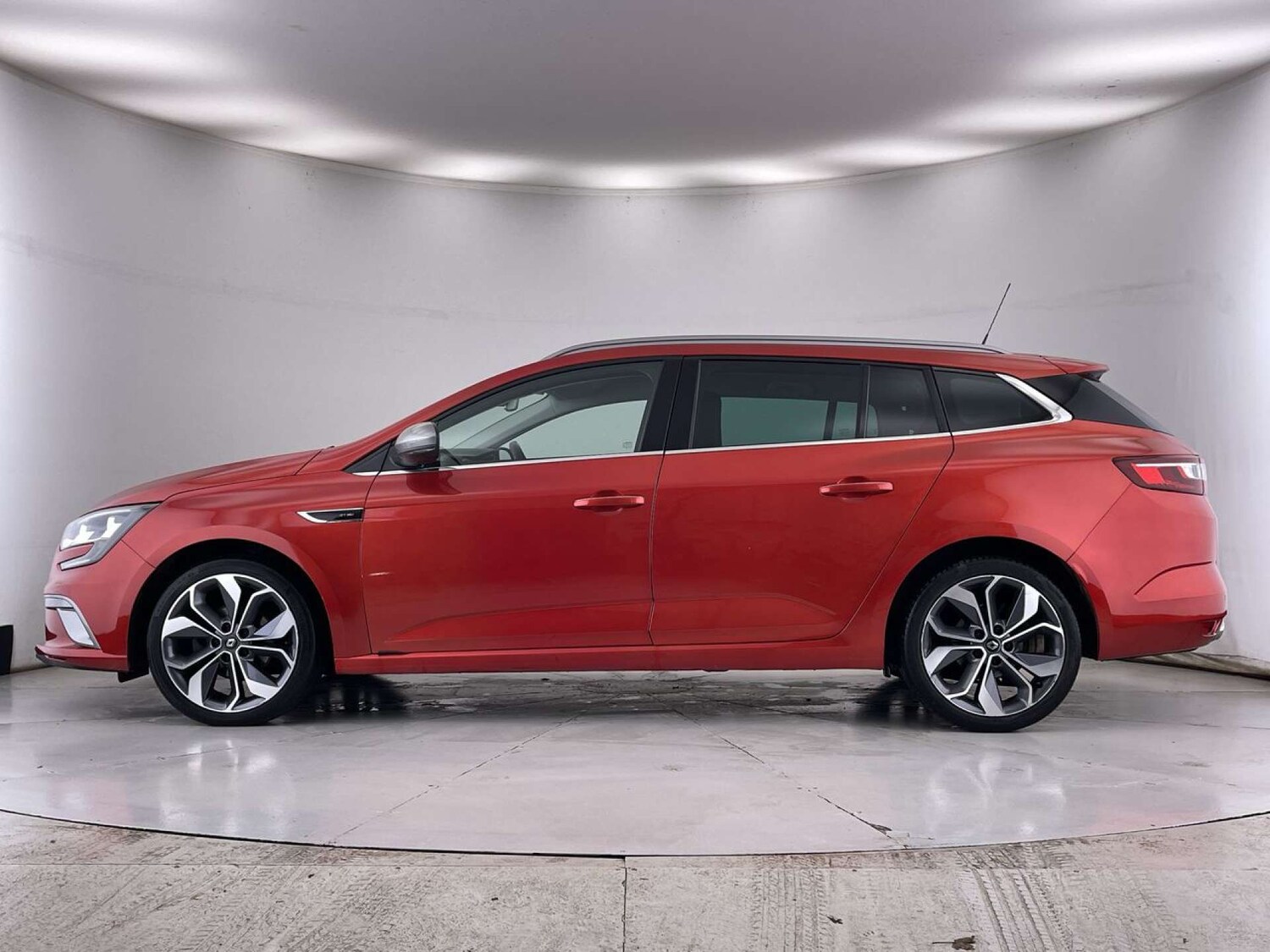 Used Renault Megane 2019 for sale - 76623854: Photo 15