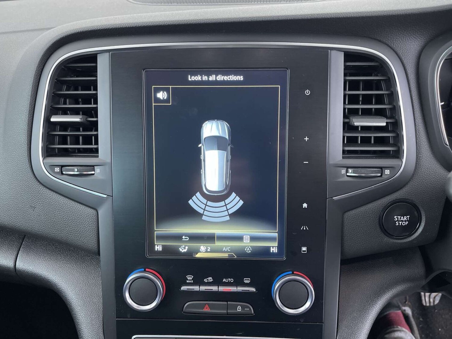 Used Renault Megane 2019 for sale - 76623854: Photo 42