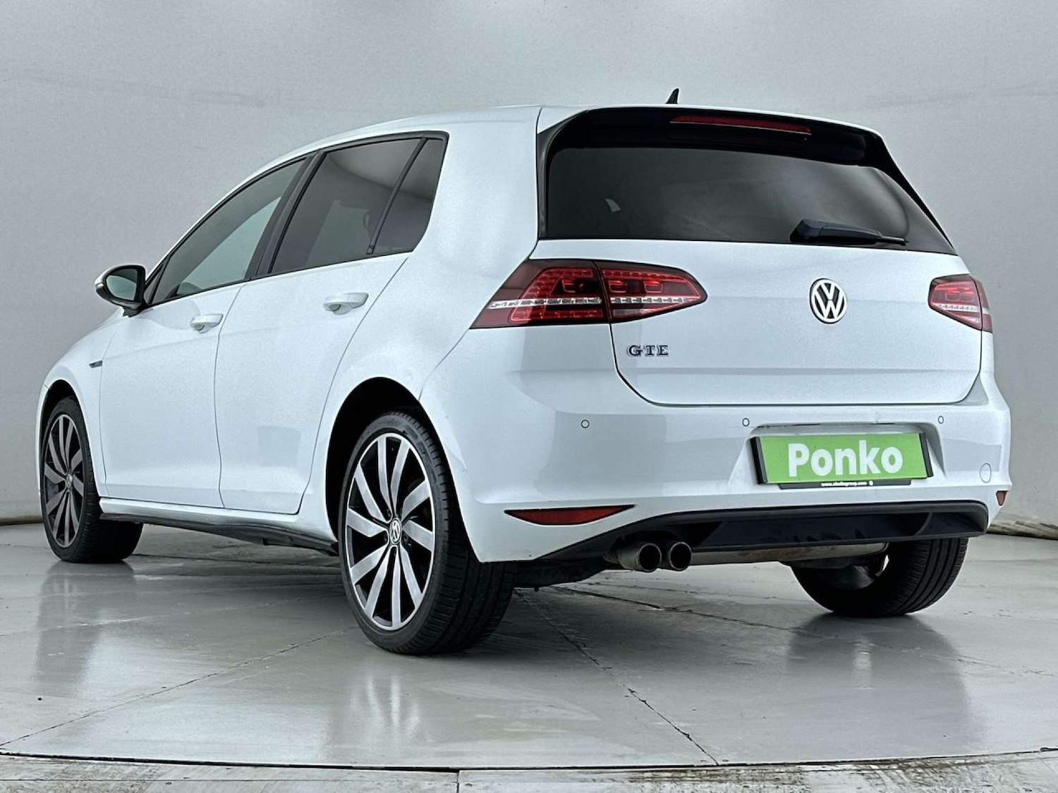 Used Volkswagen Golf 2016 for sale - 77609404: Photo 3