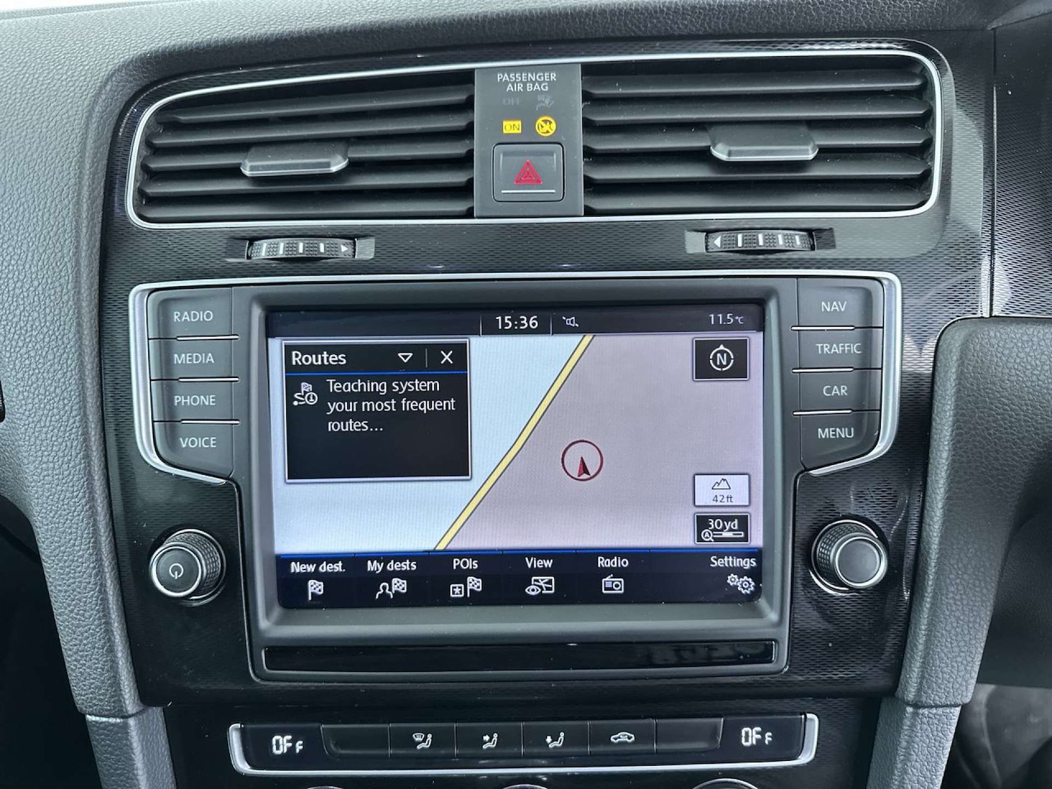 Used Volkswagen Golf 2016 for sale - 77609404: Photo 42