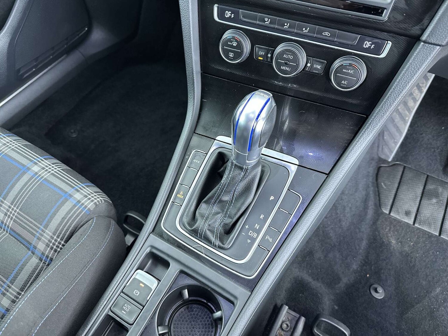 Used Volkswagen Golf 2016 for sale - 77609404: Photo 48