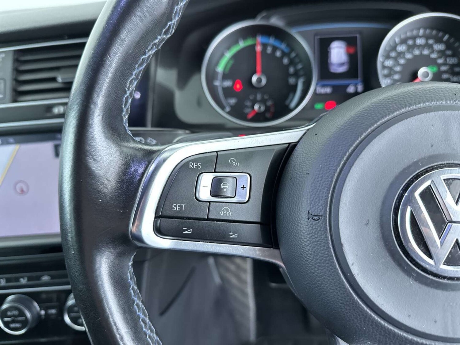 Used Volkswagen Golf 2016 for sale - 77609404: Photo 52