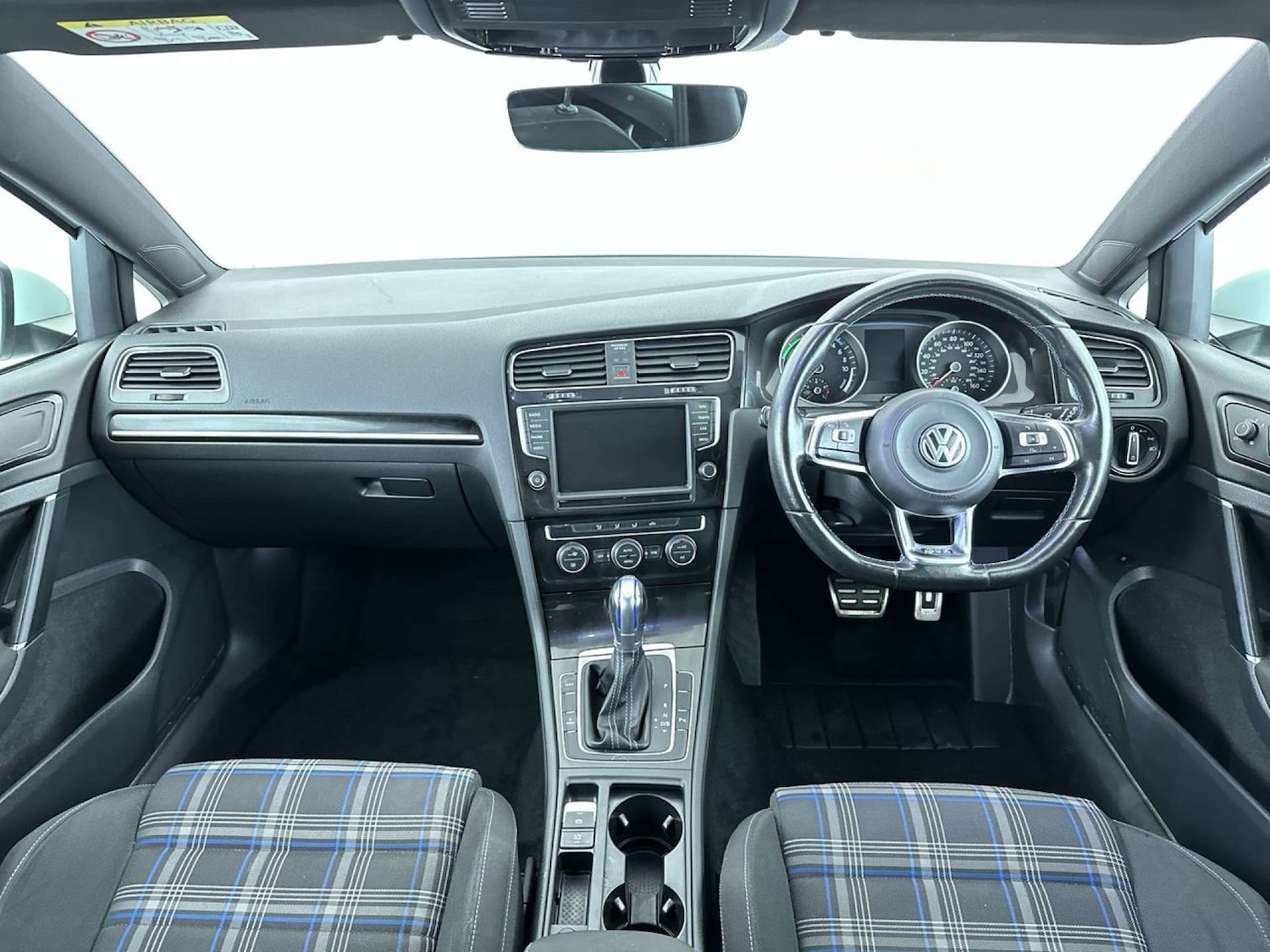 Used Volkswagen Golf 2016 for sale - 77609404: Photo 8