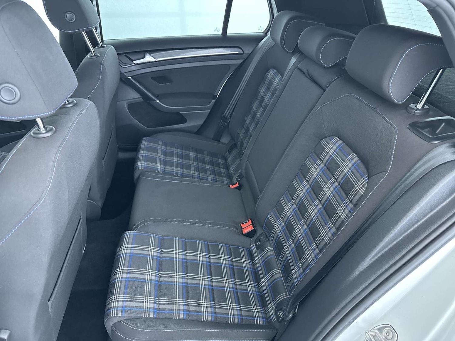 Used Volkswagen Golf 2016 for sale - 77609404: Photo 9