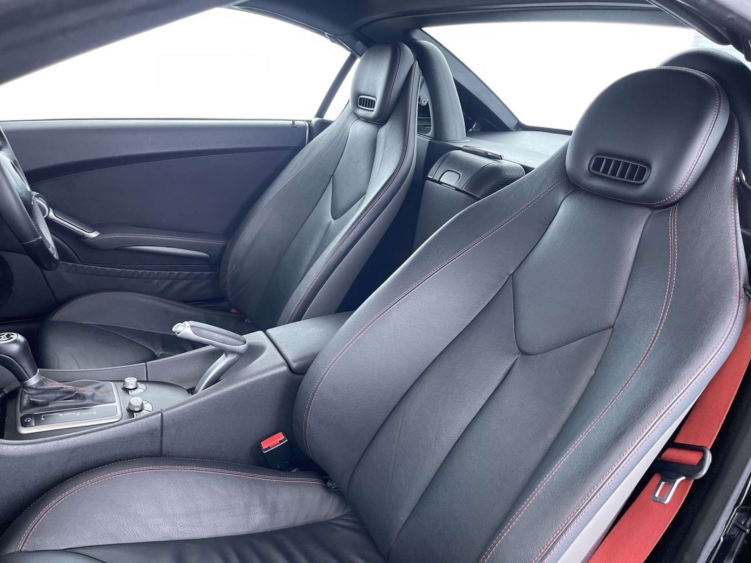 Used Mercedes-Benz SLK 2009 for sale - 77594778: Photo 28