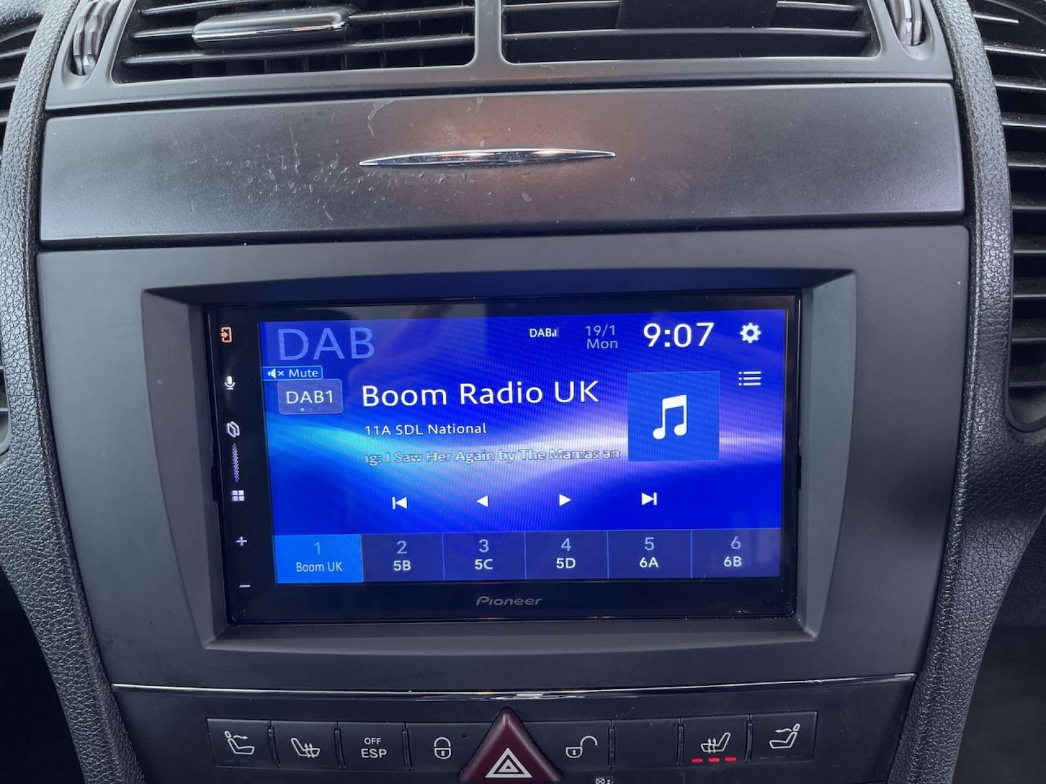 Used Mercedes-Benz SLK 2009 for sale - 77594778: Photo 38