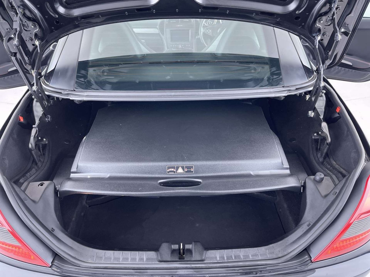 Used Mercedes-Benz SLK 2009 for sale - 77594778: Photo 9