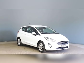 Used Ford Fiesta 2018 for sale - 78700800: Photo