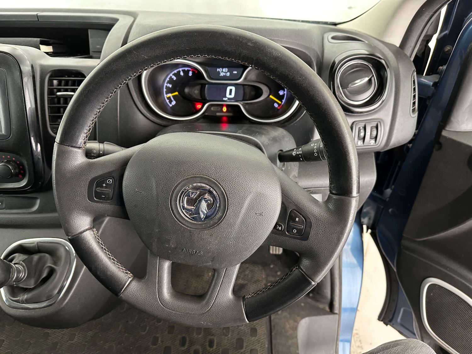 Used Vauxhall Vivaro 2017 for sale - 77900963: Photo 10