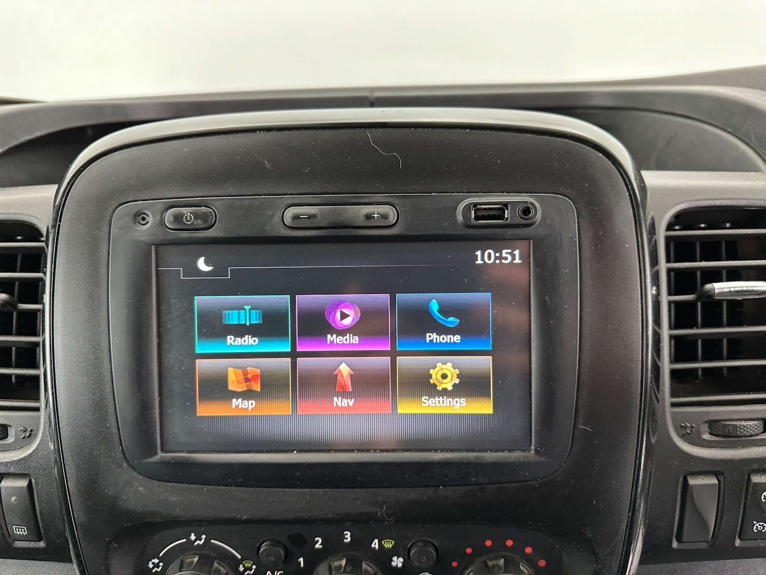 Used Vauxhall Vivaro 2017 for sale - 77900963: Photo 12