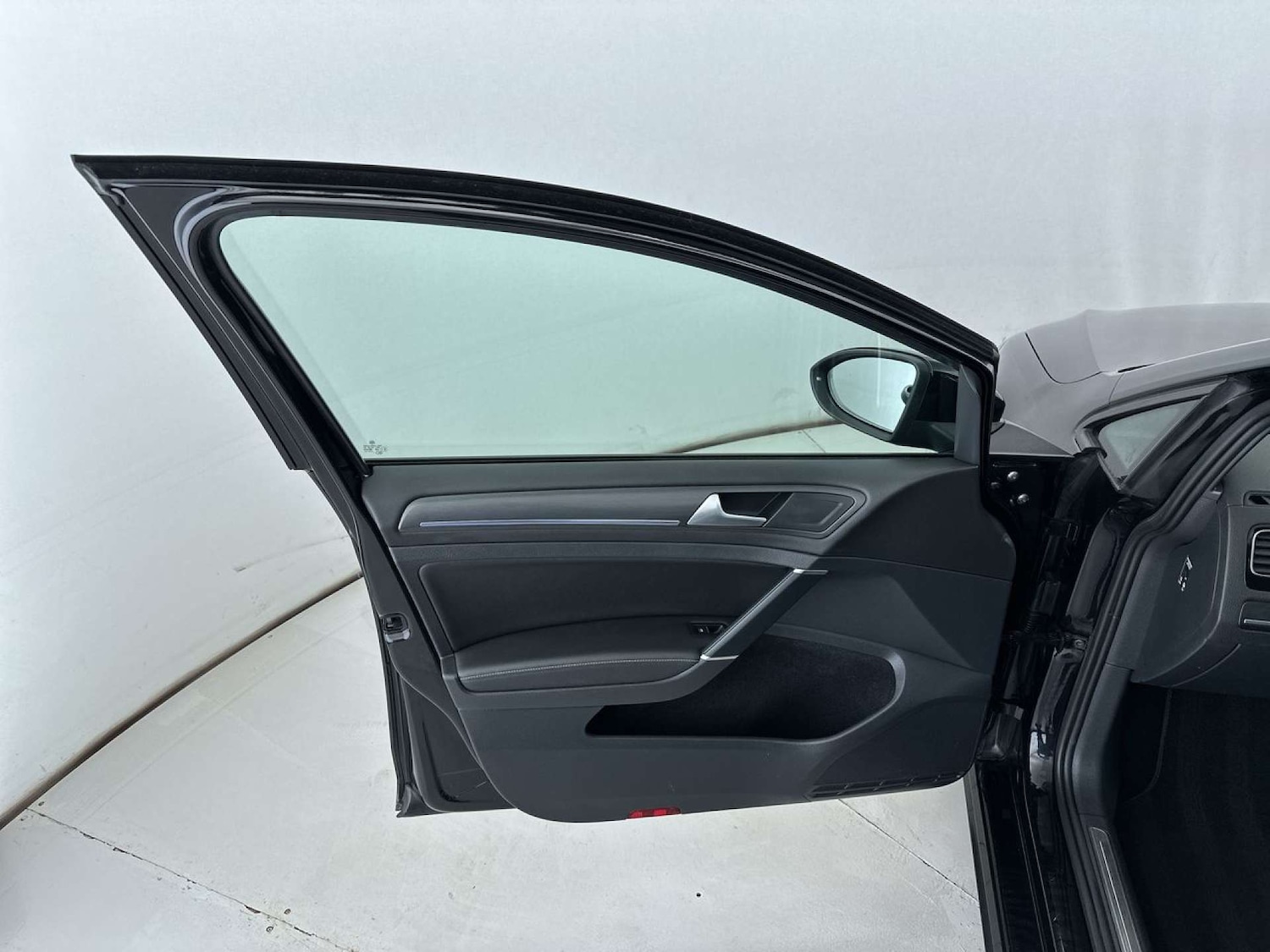 Used Volkswagen Golf 2018 for sale - 78106734: Photo 27