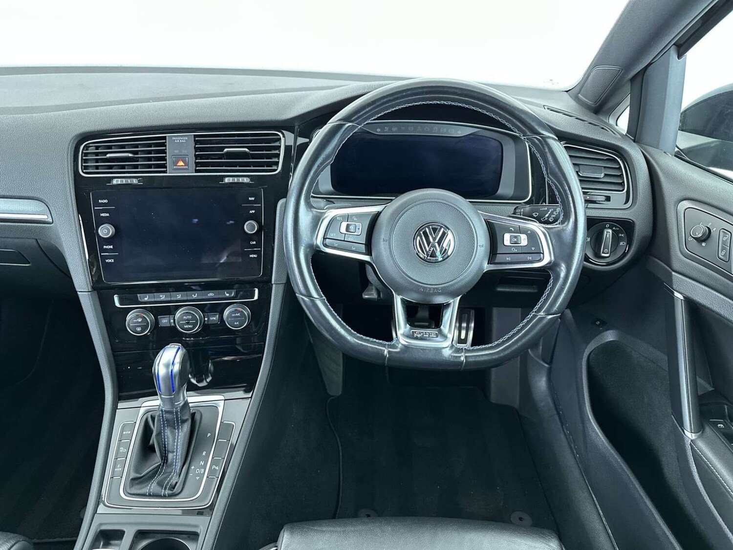 Used Volkswagen Golf 2018 for sale - 78106734: Photo 35