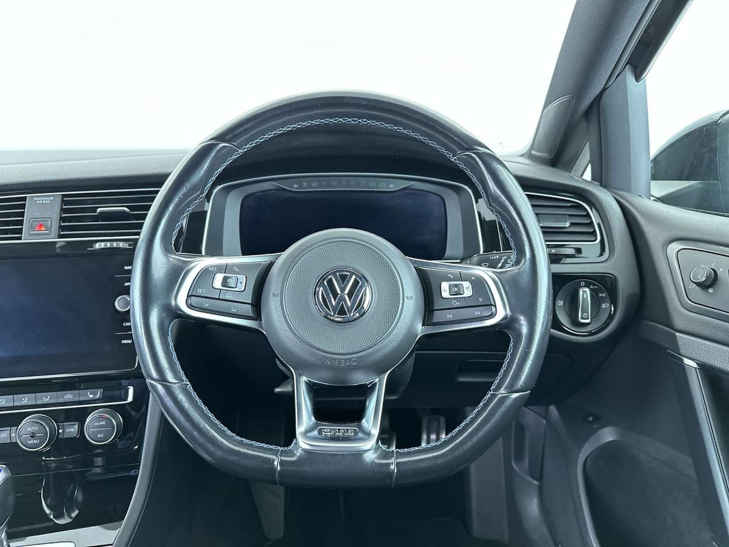 Used Volkswagen Golf 2018 for sale - 78106734: Photo 36