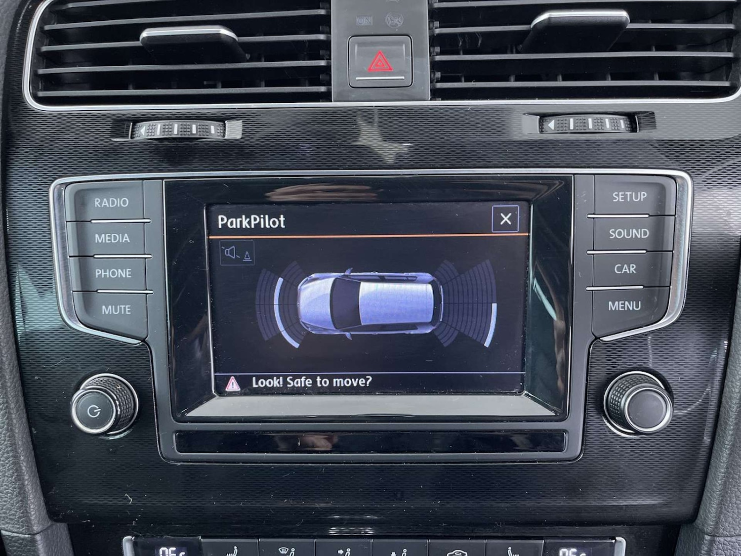 Used Volkswagen Golf 2014 for sale - 77980244: Photo 41