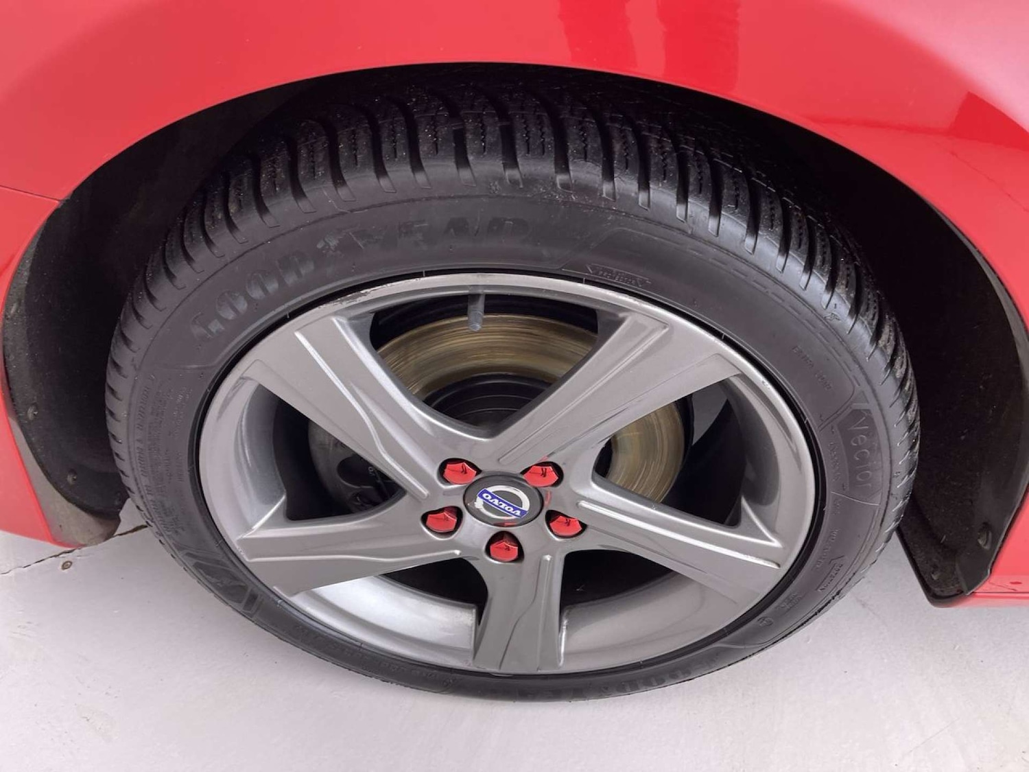 Used Volvo V40 2015 for sale - 76477409: Photo 11