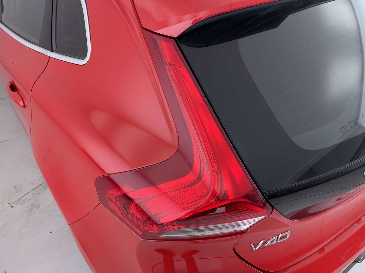 Used Volvo V40 2015 for sale - 76477409: Photo 20