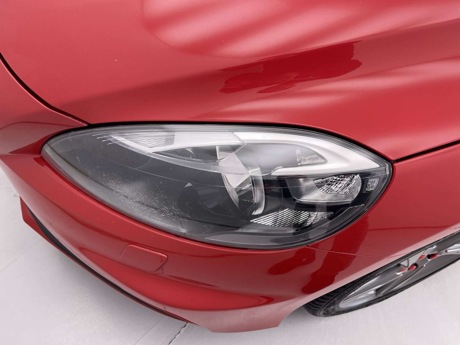 Used Volvo V40 2015 for sale - 76477409: Photo 21