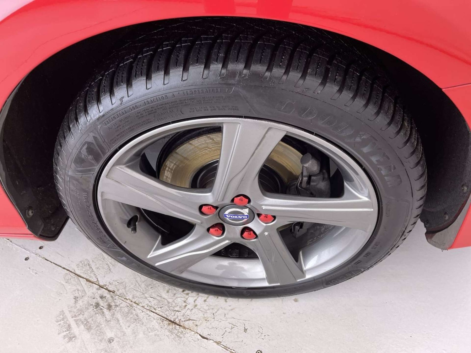 Used Volvo V40 2015 for sale - 76477409: Photo 24