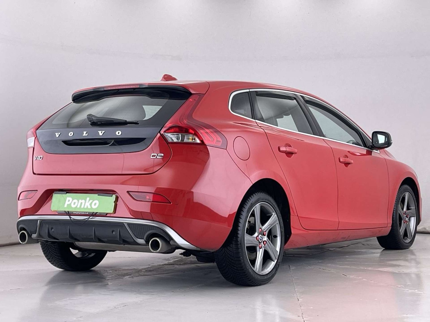 Used Volvo V40 2015 for sale - 76477409: Photo 5