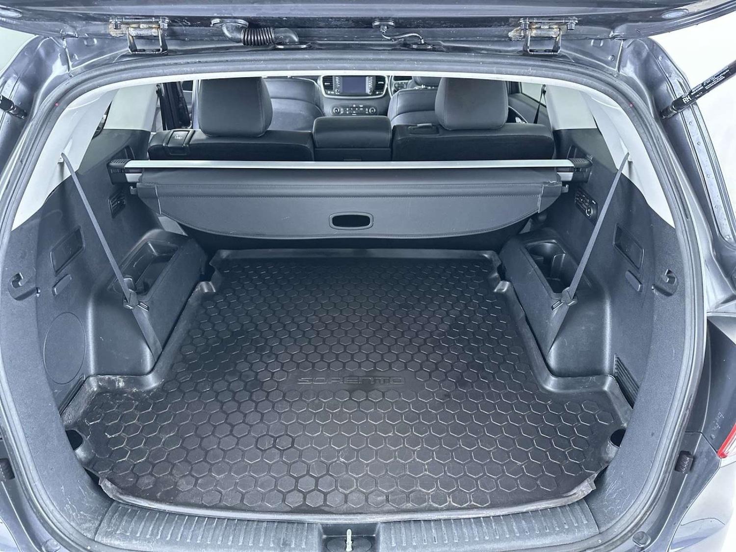 Used Kia Sorento 2016 for sale - 77905740: Photo 10