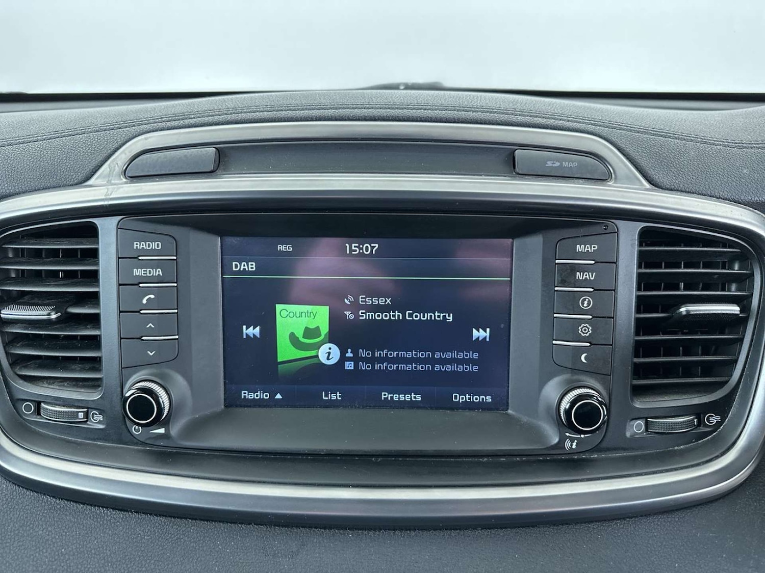 Used Kia Sorento 2016 for sale - 77905740: Photo 36