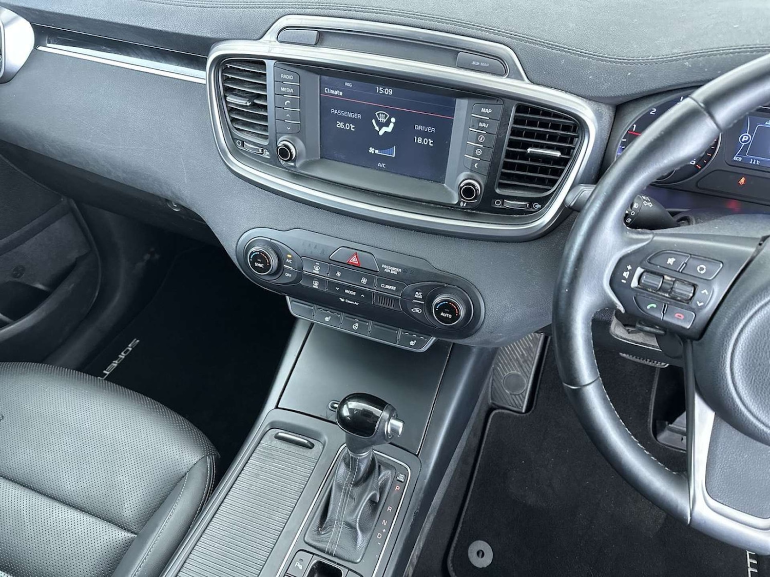 Used Kia Sorento 2016 for sale - 77905740: Photo 41